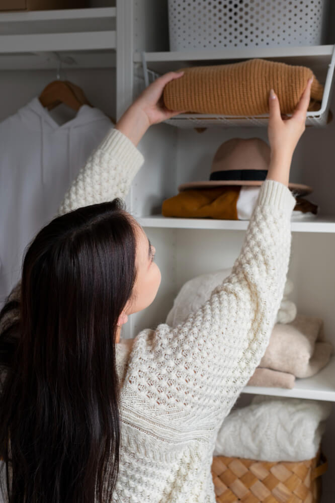 wardrobe organizing