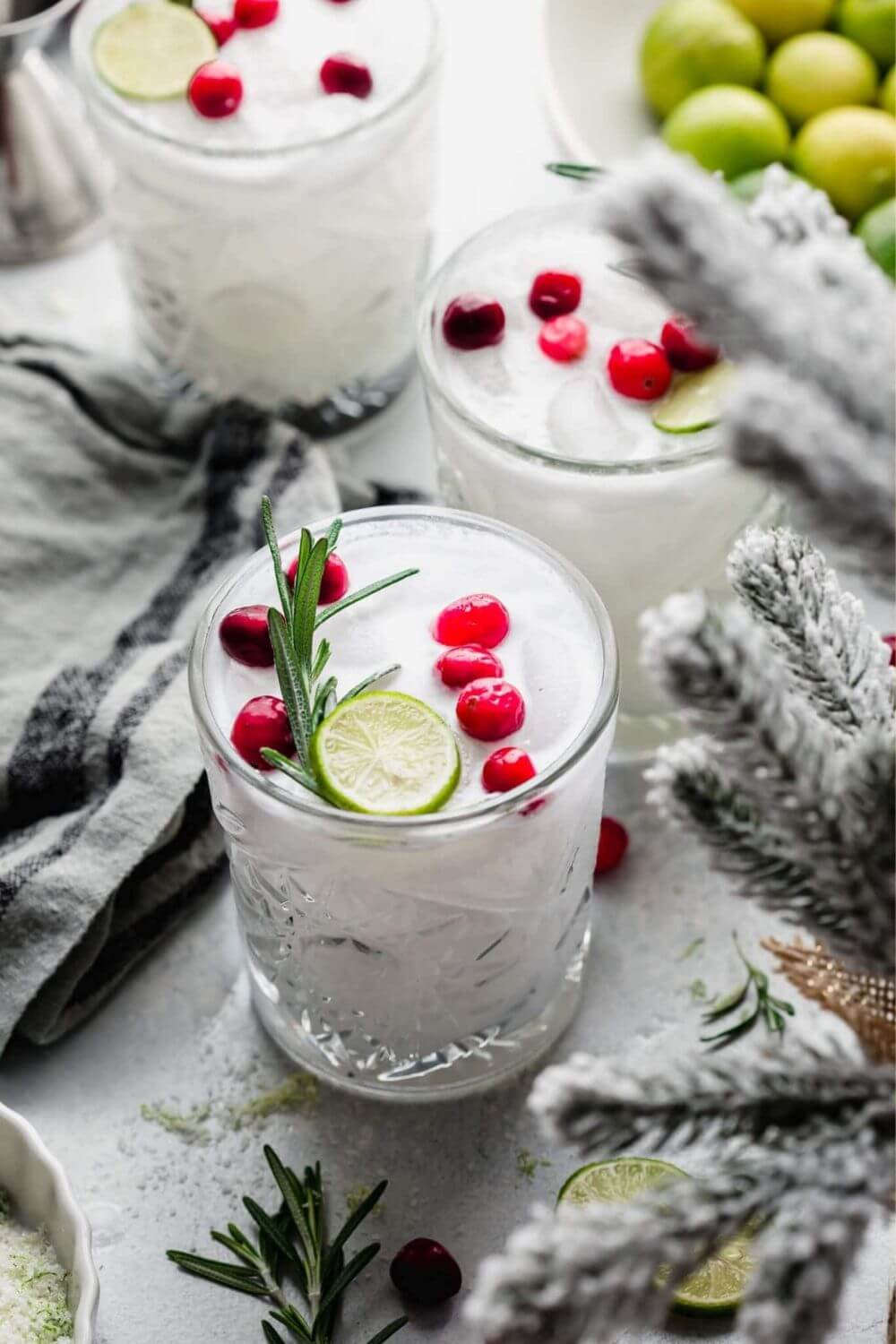 white-christmas-margarita_@platingsandpairings 