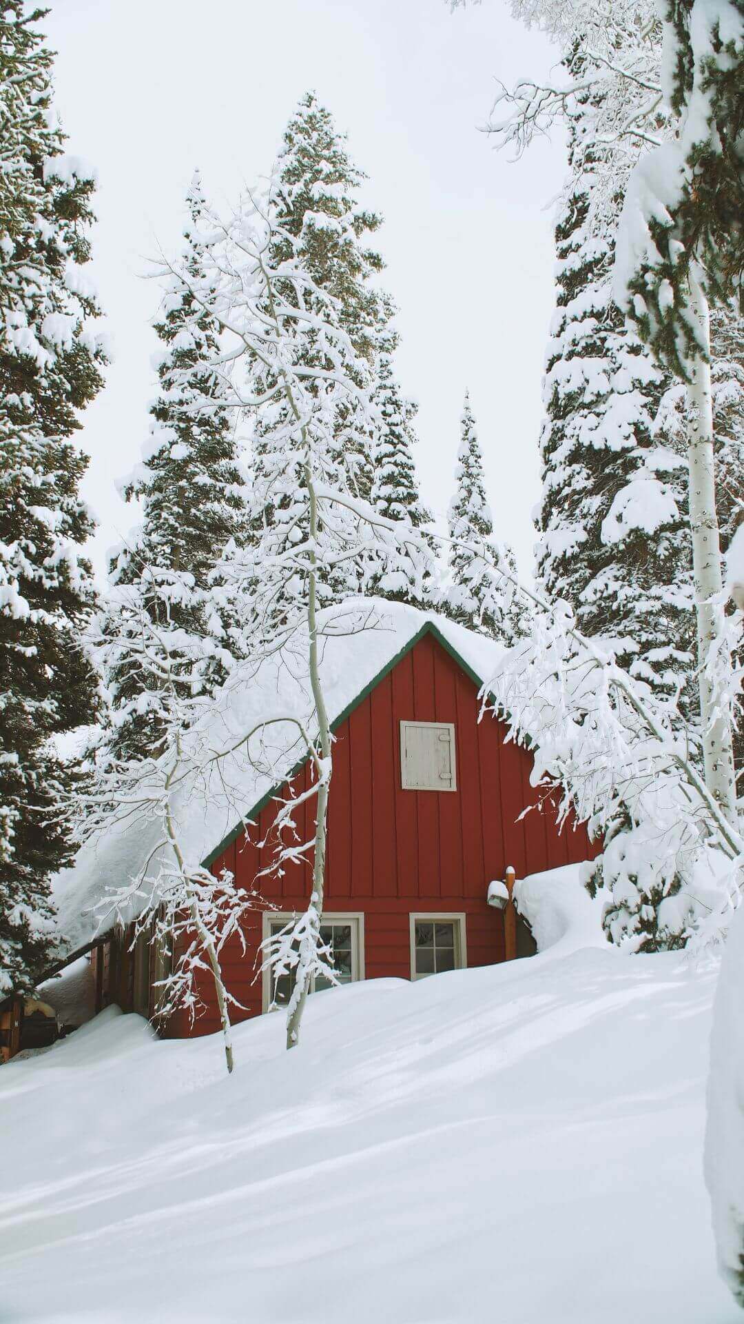 winter tiny house wallpaper