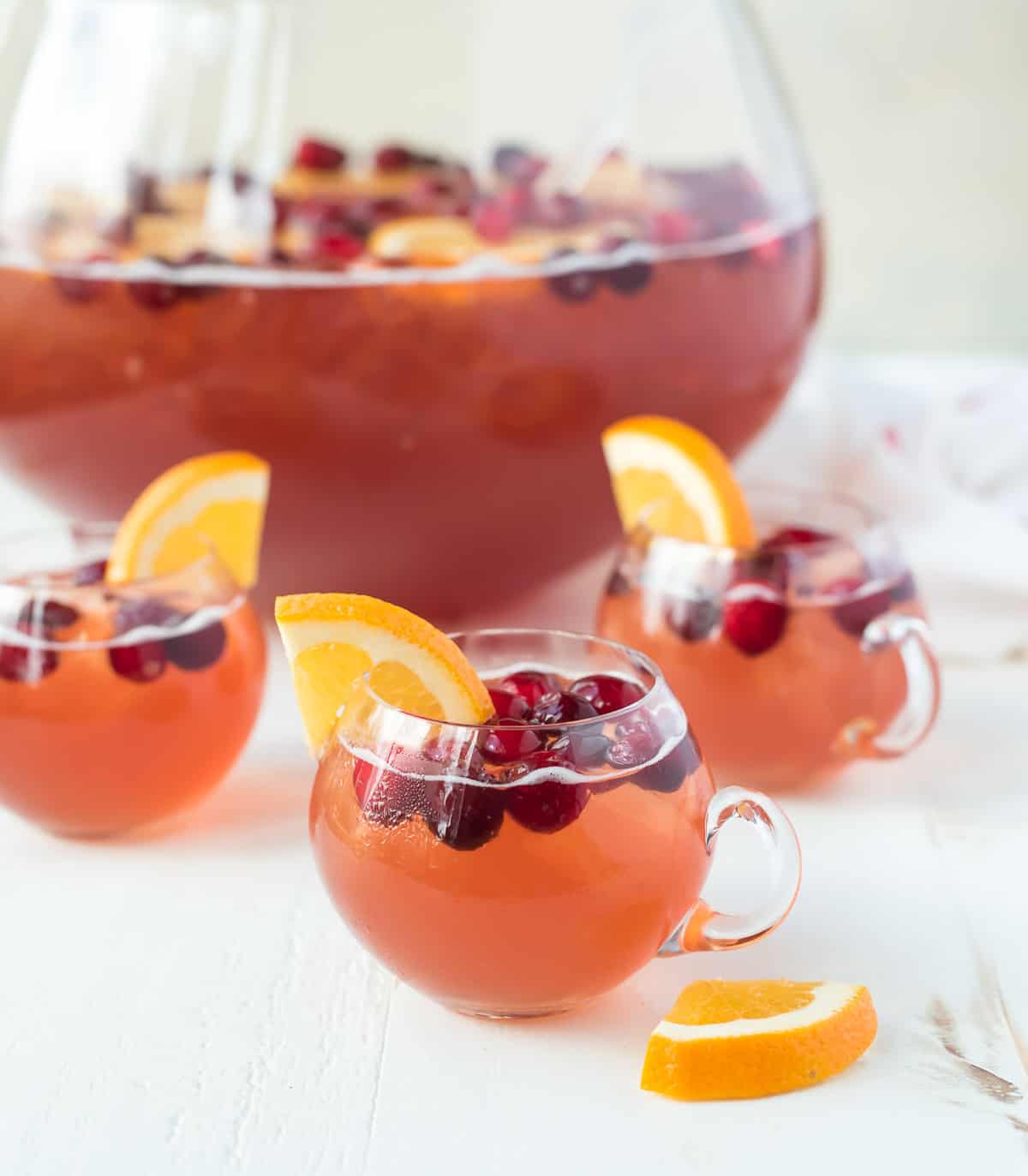 Christmas cocktail recipes - Christmas Punch holiday drinks